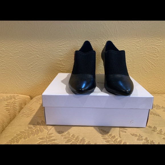 Calvin Klein booties! - Picture 2 of 7